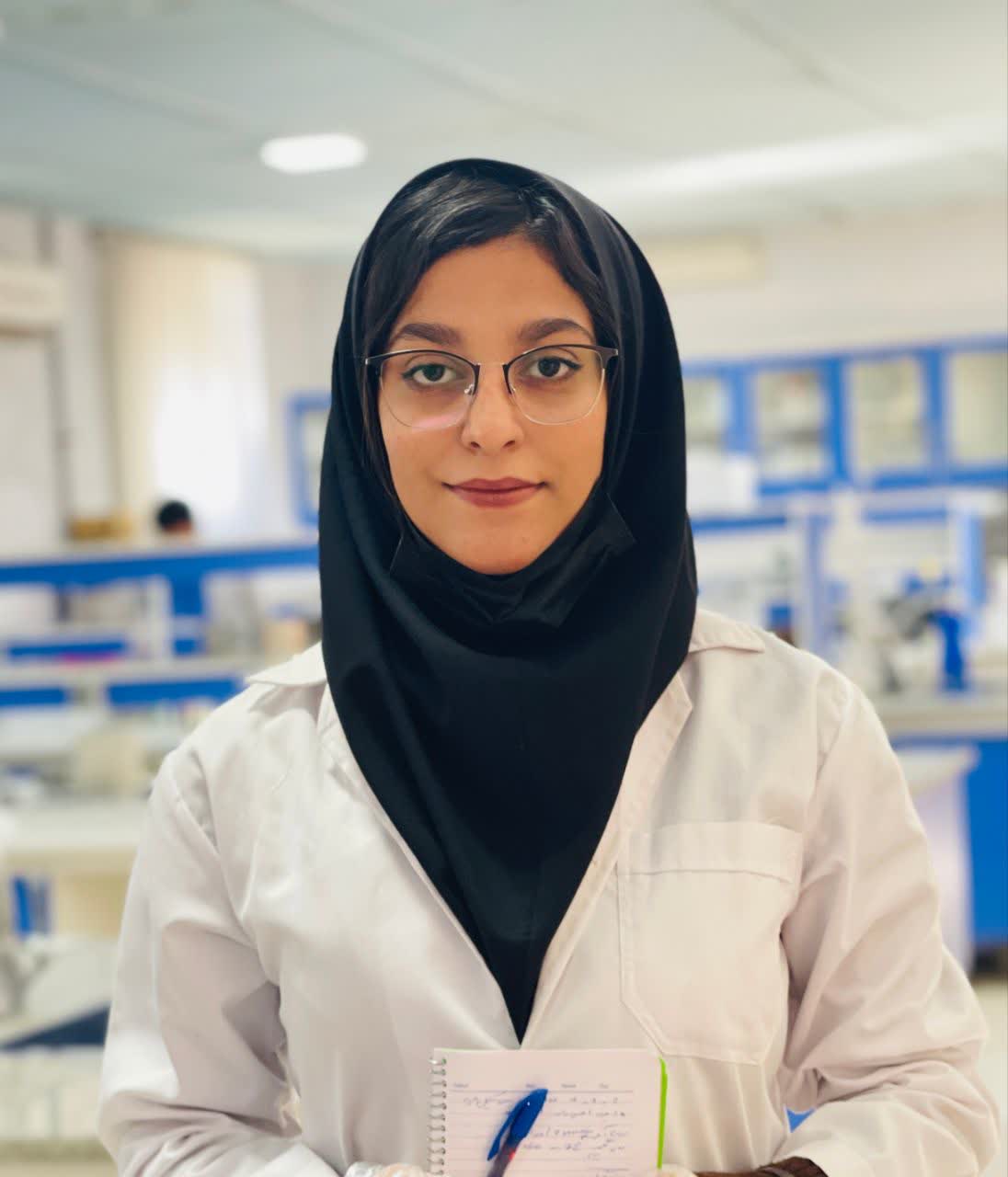 گفتگو با زینب صفری آبادشاپوری: مسیری از دبیری تا دندانپزشکی