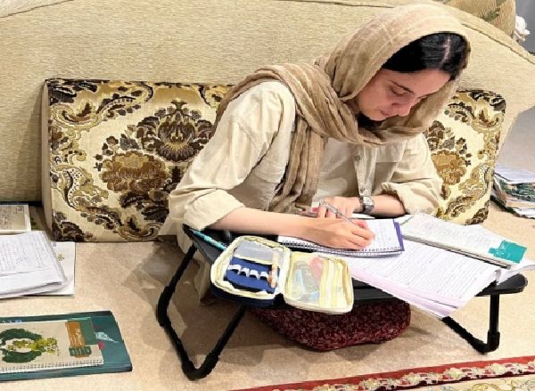 گفتگو با سیده هلیا رئوفی باشگاه 700تایی‌ها  یازدهم تجربی