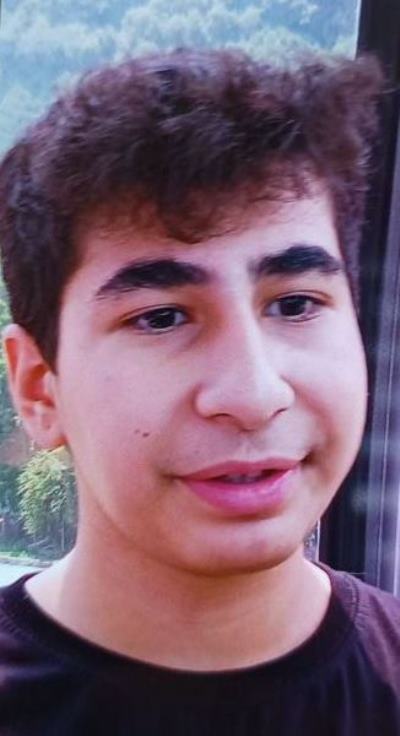 گفت و گو با دانش آموز برتر پایه دهم تجربی  متین علی آبادی