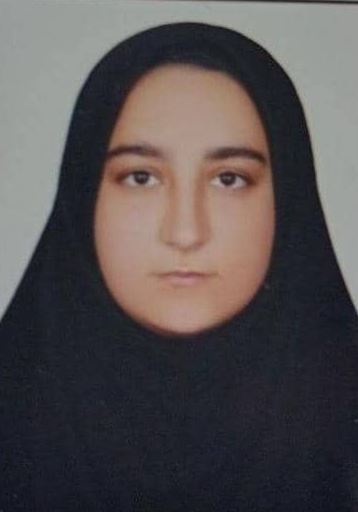 زهرا فرج پور از مدرسه شیوا آمل در راه دبیر مورد علاقه اش