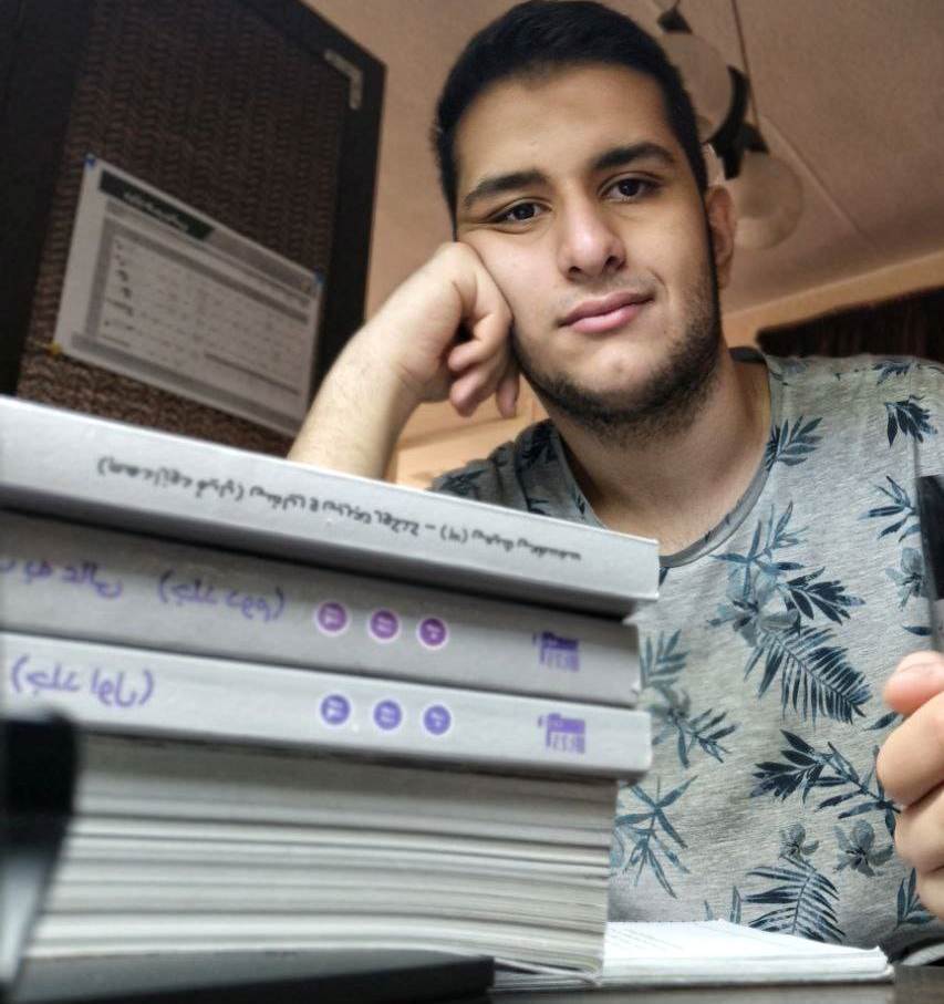 گفت و گو با امیرعلی زاهدی قهرمان پیوستگی رشته ریاضی