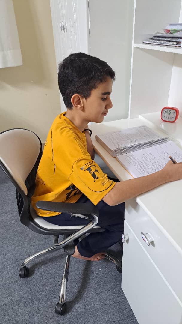 مصاحبه با امیررضا منصوری نیا؛ دانش‌آموز پایه هشتم از شیراز