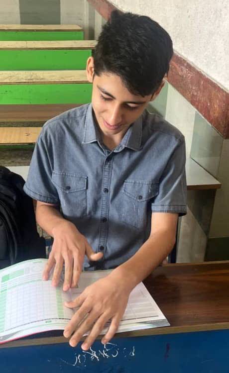 سید محمد عرفان لنگری با توجه به برنامه راهبردی مطالعه می‌کنم