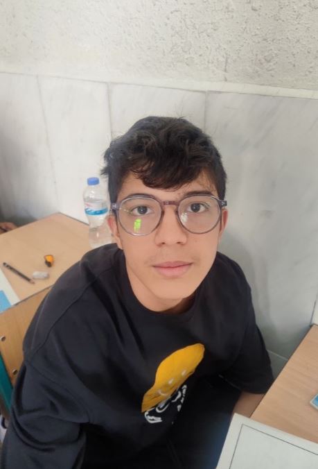 بردیا رحمانی راد قهرمان پیوستگی سال نهم