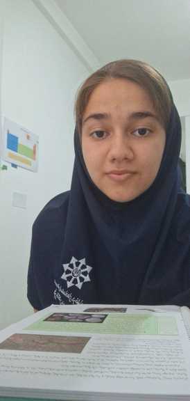 گفت‌وگو با الناز رستمی زاده یازدهم تجربی از کرمانشاه