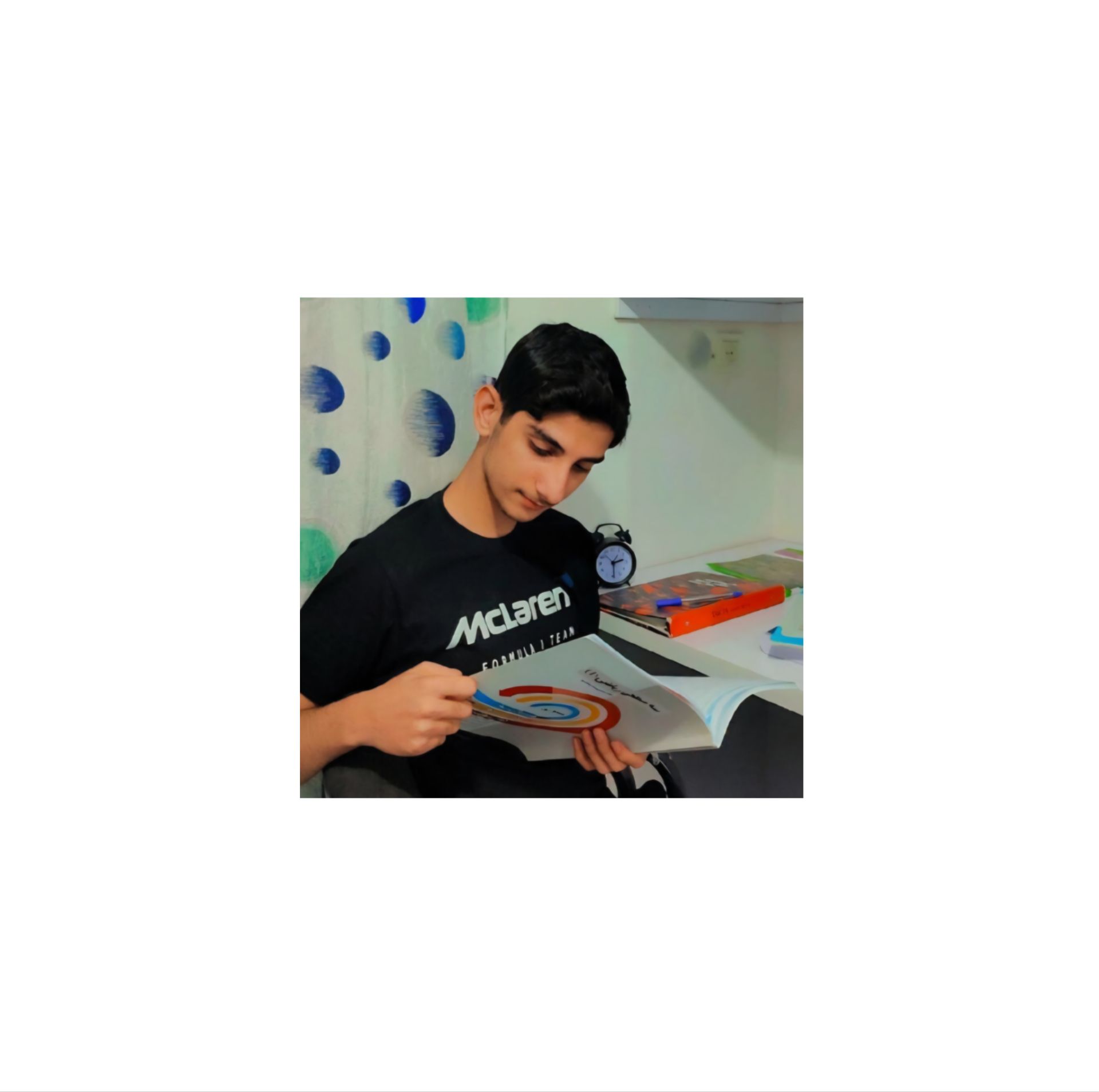 قهرمان پیوستگی، ابوالفضل حسن بیگی پایه یازدهم تجربی از مشهد