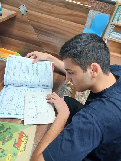 محمد مهدی سروری : استمرار مطالعه در تابستان و حضور مستمر در آزمون