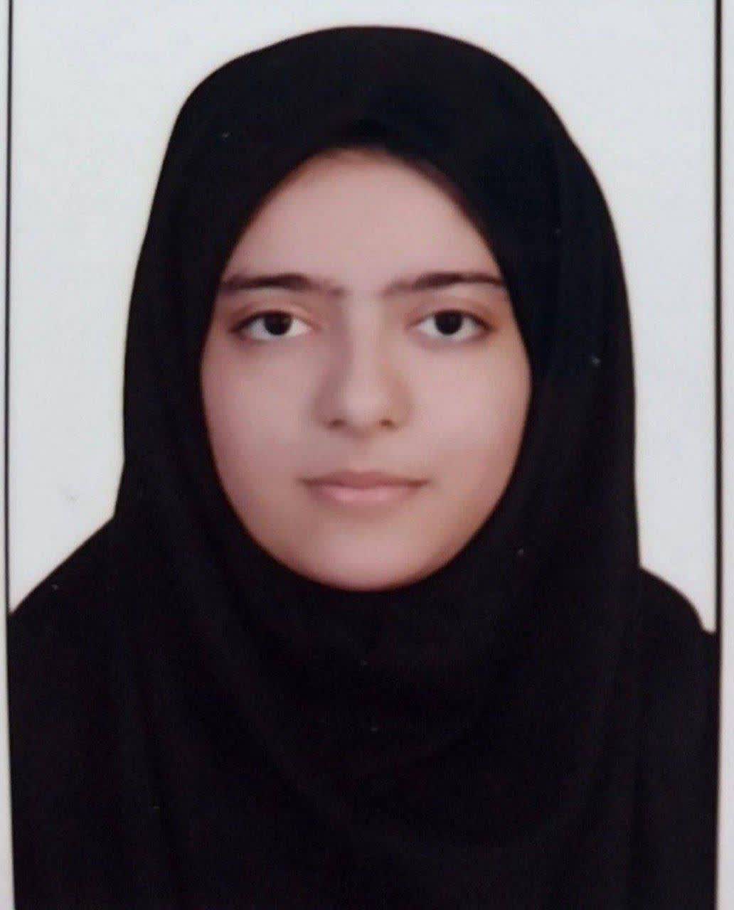 کوثر ذبیحی قبولی دبیری الهیات از دبیرستان نمونه از شهر آمل