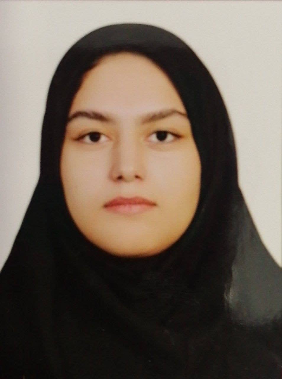 هانیه منصورزاده قبولی دبیری تاریخ ار دبیرستان شیوا از آمل