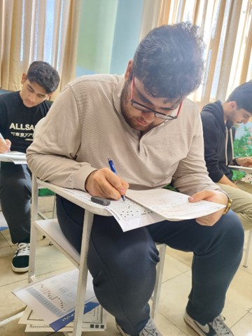 مصاحبه دانش اموز صدرا کلیمانی بهروز دوازدهم تجربی از تبریز