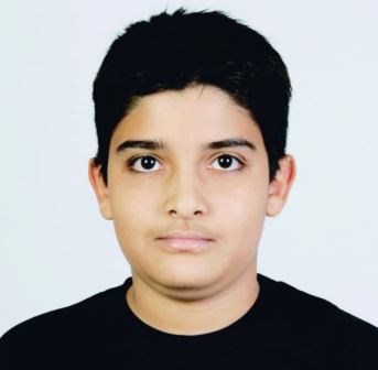 سامیار سبزاری قهرمان پیوستگی پایه نهم با شرکت در107 آزمون