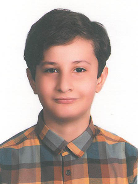 گفتگوبا دانش آموز امیرعلی فرخ نژاد عضو باشگاه 500تایی