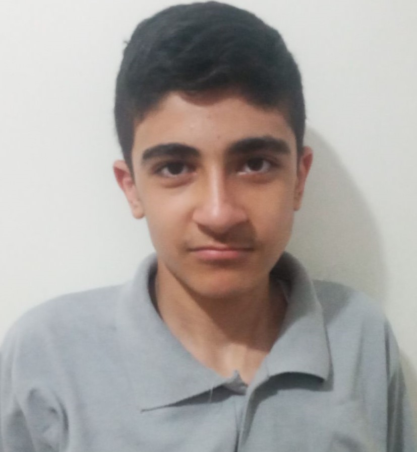 گفتگو و مصاحبه با دانش آموز پر تلاش نهم امین مومکش