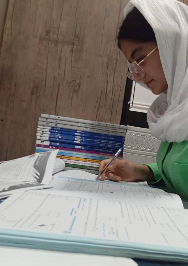 گفتگو با زهرا جمالپور قهرمان پیشرفت در تابستان