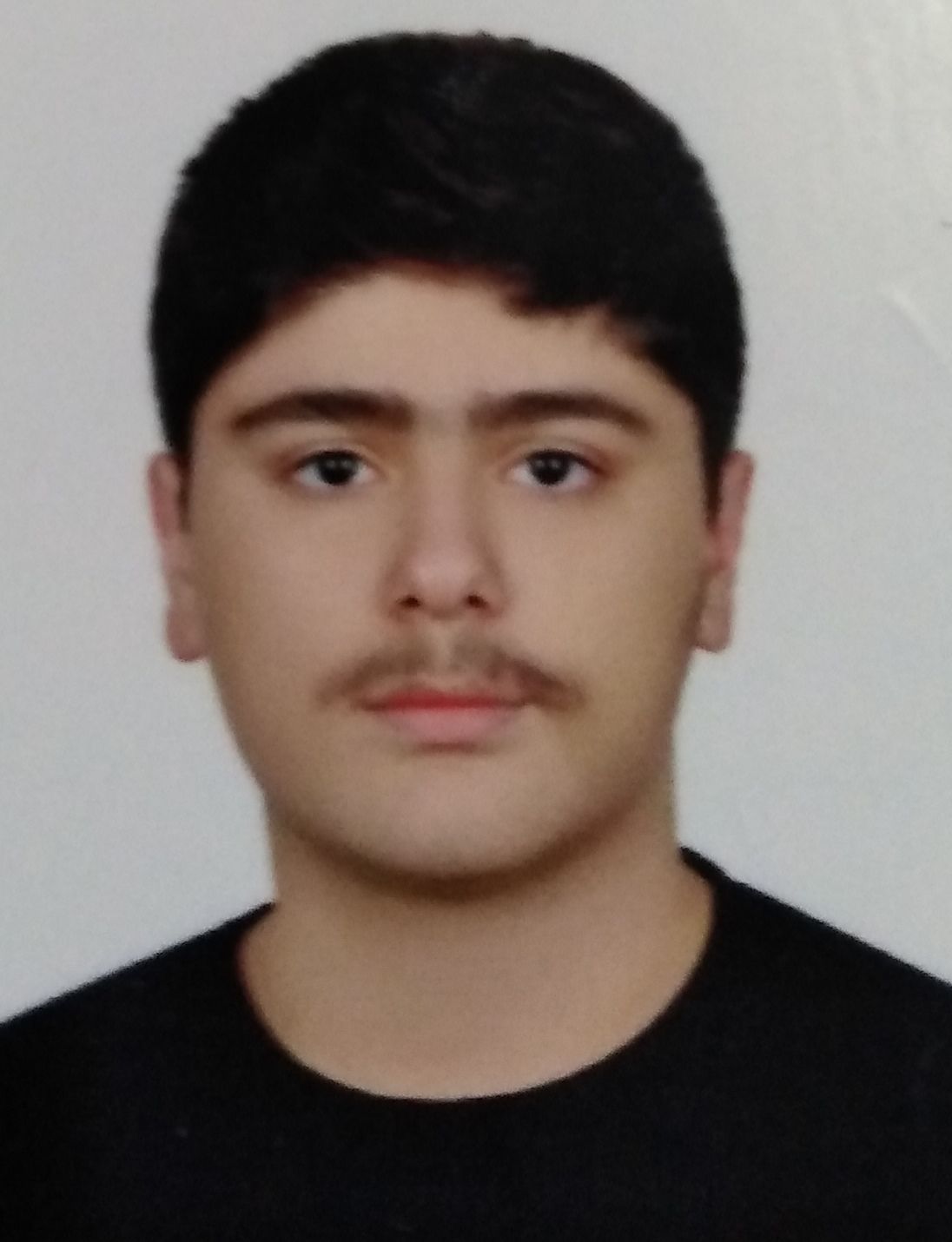 گفتگو با محمد مهدی احمدی کیا عضو باشگاه  با بیش از300تاپاسخ صحیح