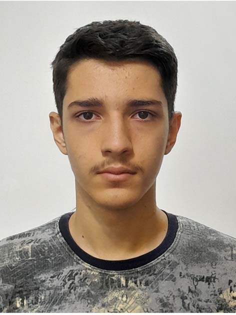 گفتگوبا دانش آموز پارسا باقری عضو باشگاه 500تایی