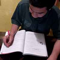 گفت و گو با علی اعتمادی دانش آموز رشته ریاضی