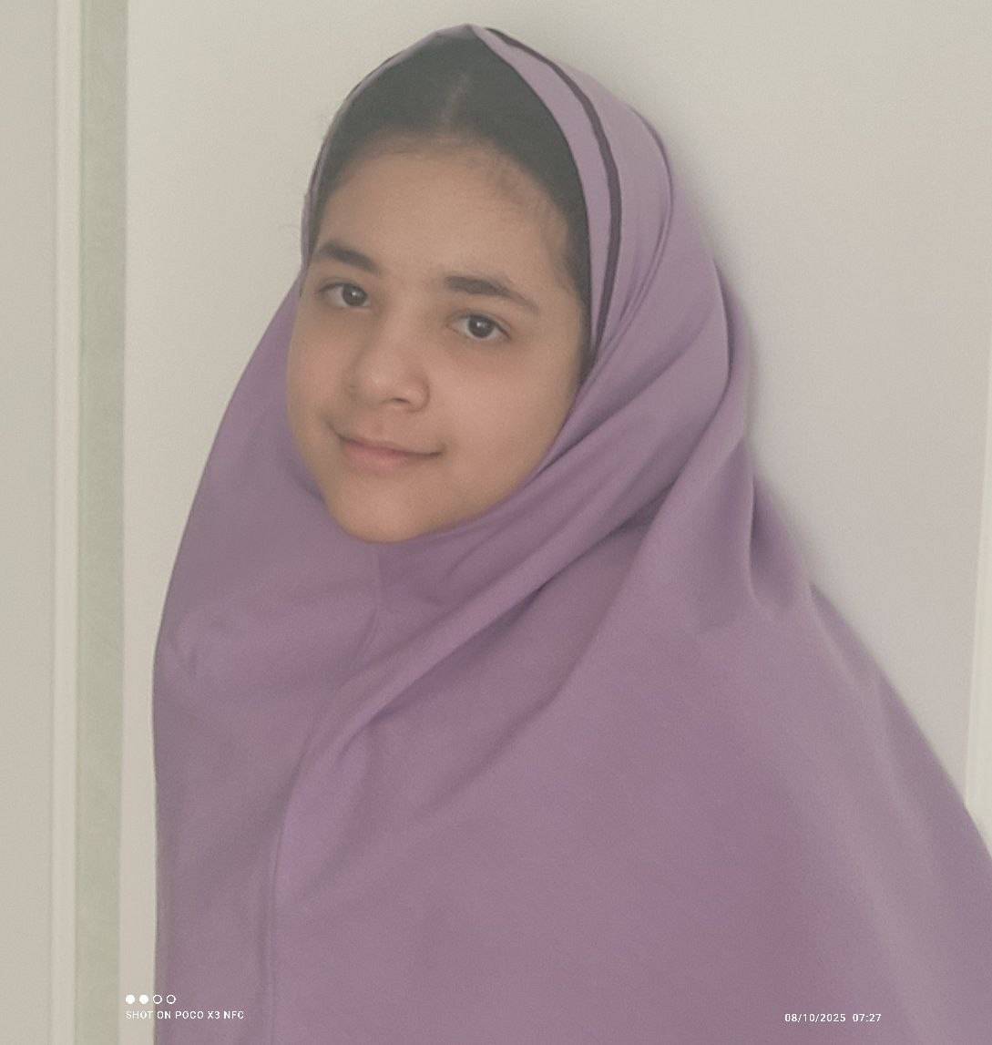 گفت و گو با ریحانه احمدی قهرمان پیوستگی ششم دبستان