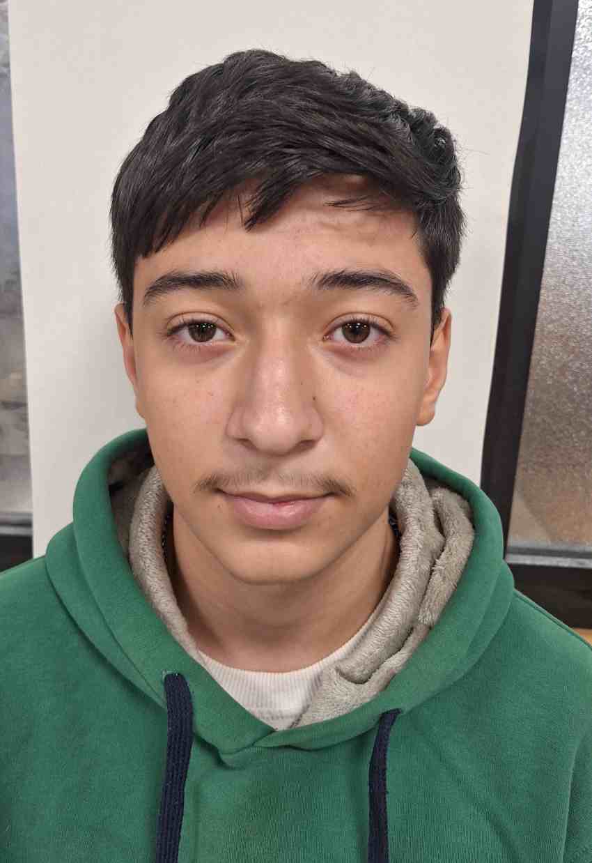 گفتگو و مصاحبه با دانش آموز پرتلاش هفتم علی قاسمی