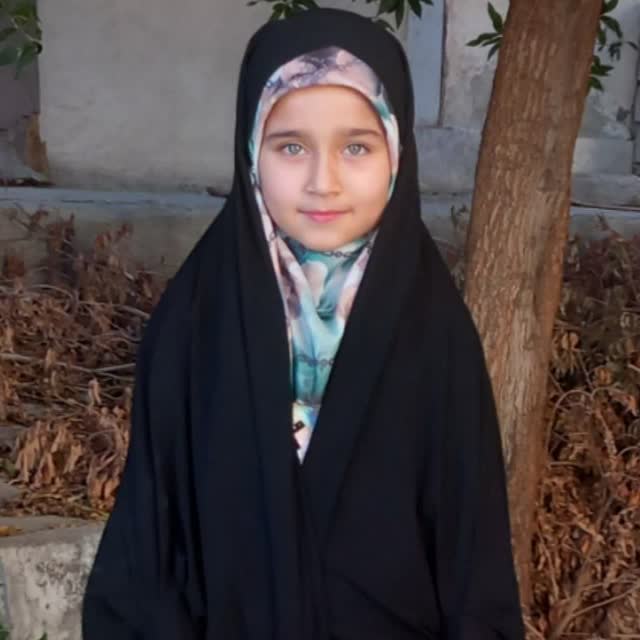 گفت و گو با دانش اموز غزل سرحدی دوازدهم انسانی / جیرفت