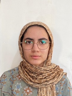 گفت و گو با دانش اموز آیسل سالاری پایه دهم تجربی / جیرفت