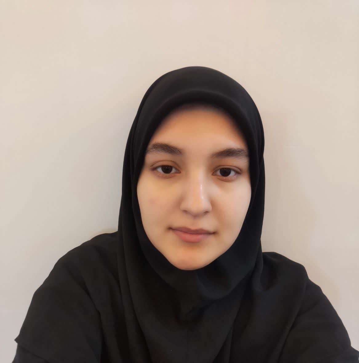 گفتگو با فاطمه رضایی افخم پایه نهم قهرمان پیوستگی از همدان یک