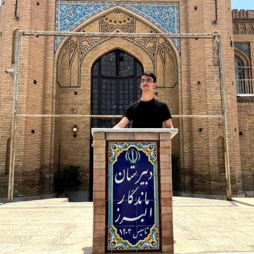 گفتگو با امیرمهدی امیری قهرمان پیشرفت دوازدهم تجربی