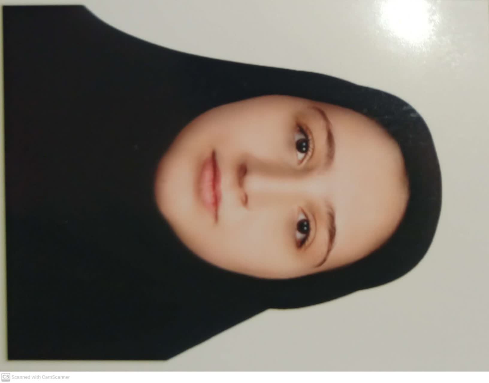 گفت و گو با پردیس امانی دانش آموز مقطع دهم تجربی