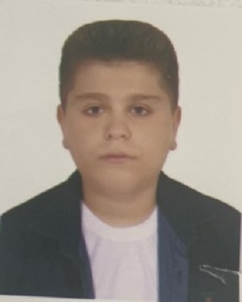 گفتگو  با آران کانی سانانی دانش آموز پایه دهم تجربی