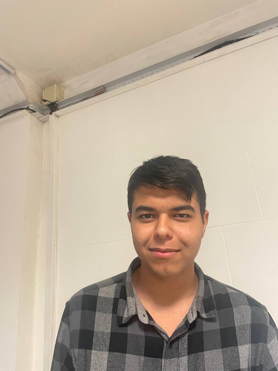 گفتگو با دانش آموز برتر پایه دوازدهم : امیررضا اندرزی از مشهد