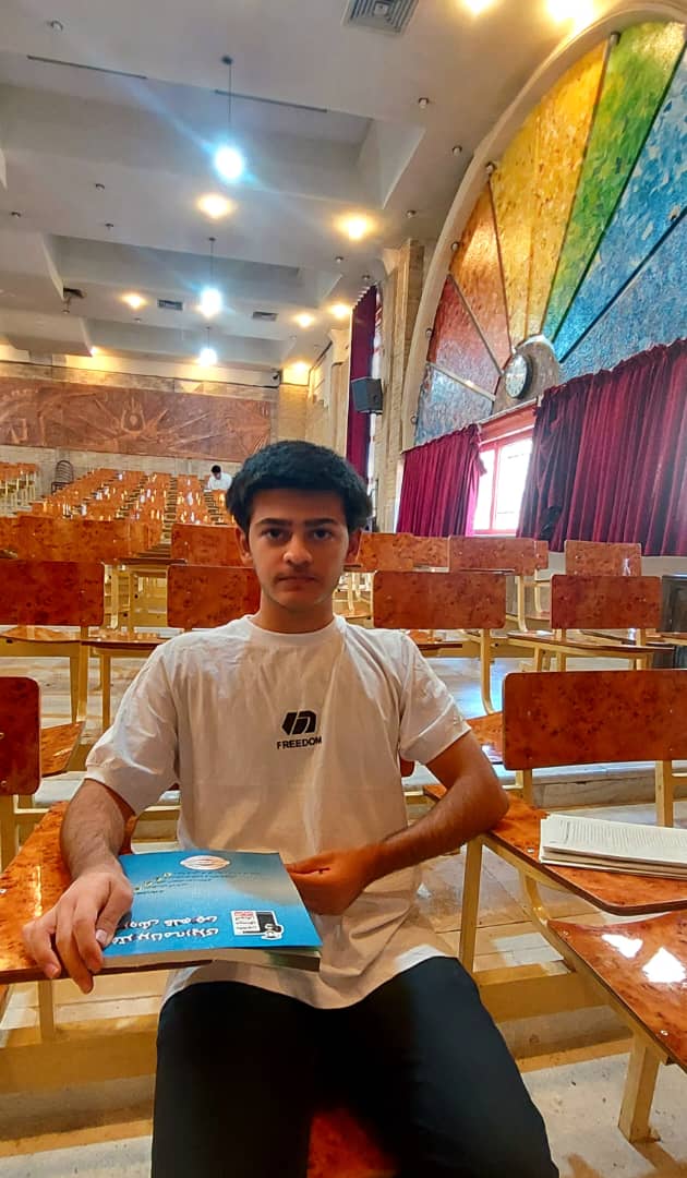 مصاحبه با محمد امین شفیعی سروستانی؛ دانش‌آموز پایه دوازدهم تجربی