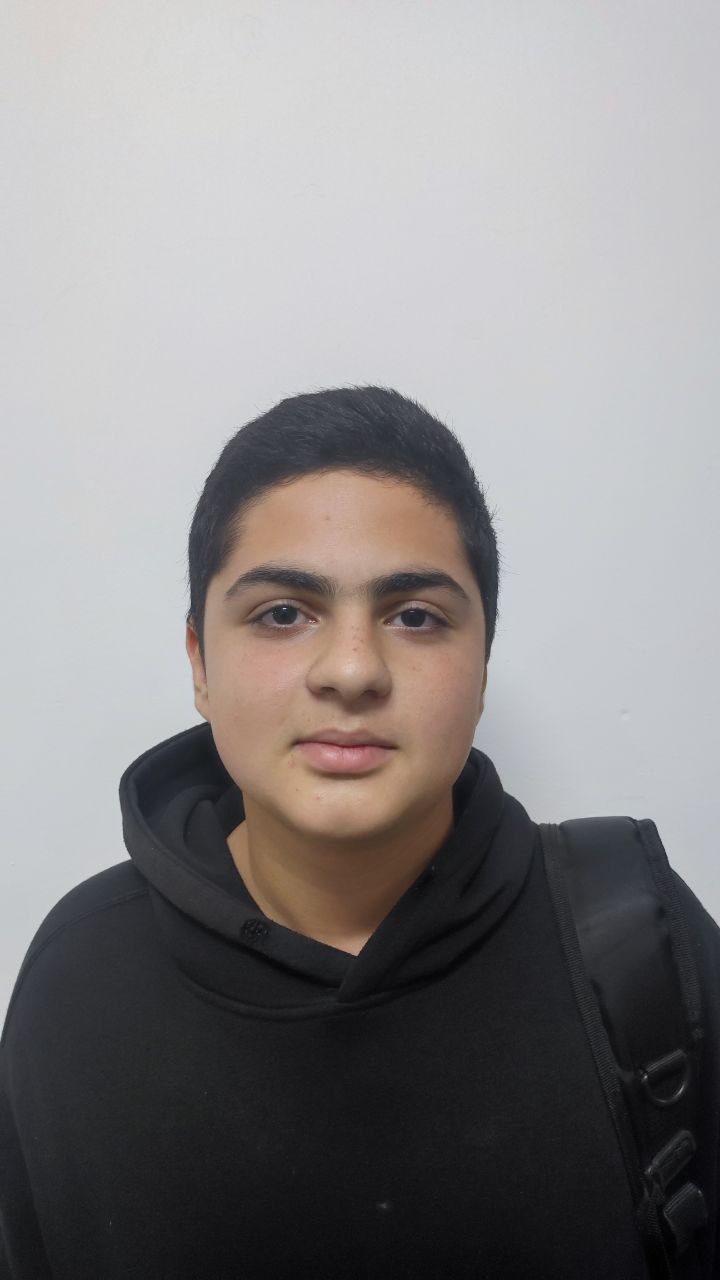 گفتگو با دانش آموز برتر پایه دهم  : حمیدرضا قهرمانی  از مشهد