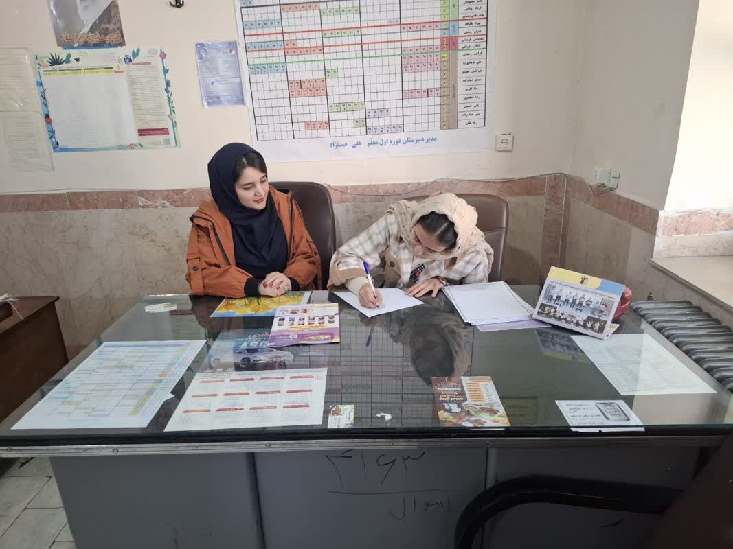 گفت و گو با سمالطفی آذر   -  مصاحبه دانش آموز میاندوآب دختر