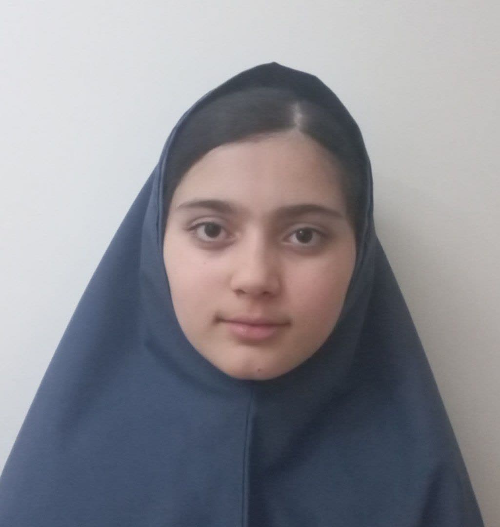 گفتگو با فلورا محمدی صبور پایه ششم با تراز بالا از همدان یک