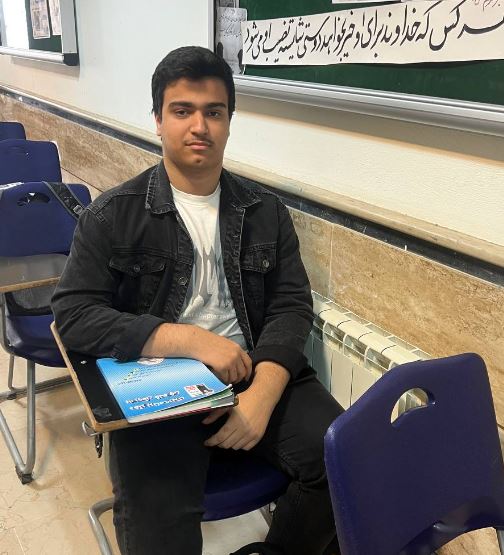 گفتگو با مهدی هدایتی پایه دوازدهم تجربی از آمل