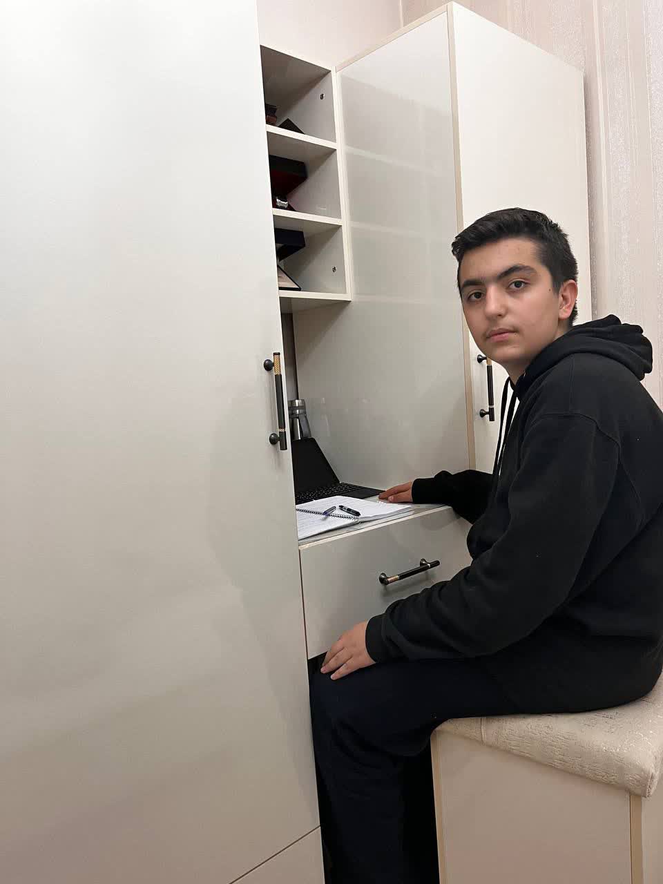 گفتگو با امیرسام ابراهیمی _پایه هشتم_دانش آموز برتر_ از میاندوآب