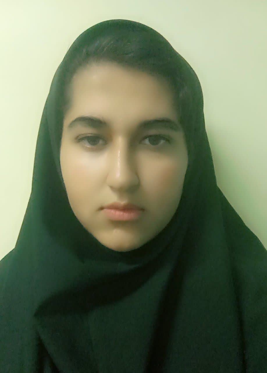 گفتگو با مهدیه حسنی یازدهم تجربی قهرمان پیوستگی از همدان یک