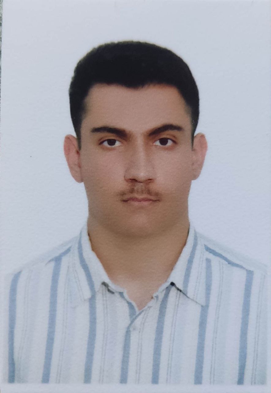 گفتگو با امیرعباس قادر پایه 12تجربی دانش اموز برتر