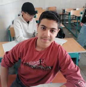 ایلیا حیدری قهرمان پیوستگی پایه نهم عضو باشگاه 500 تایی