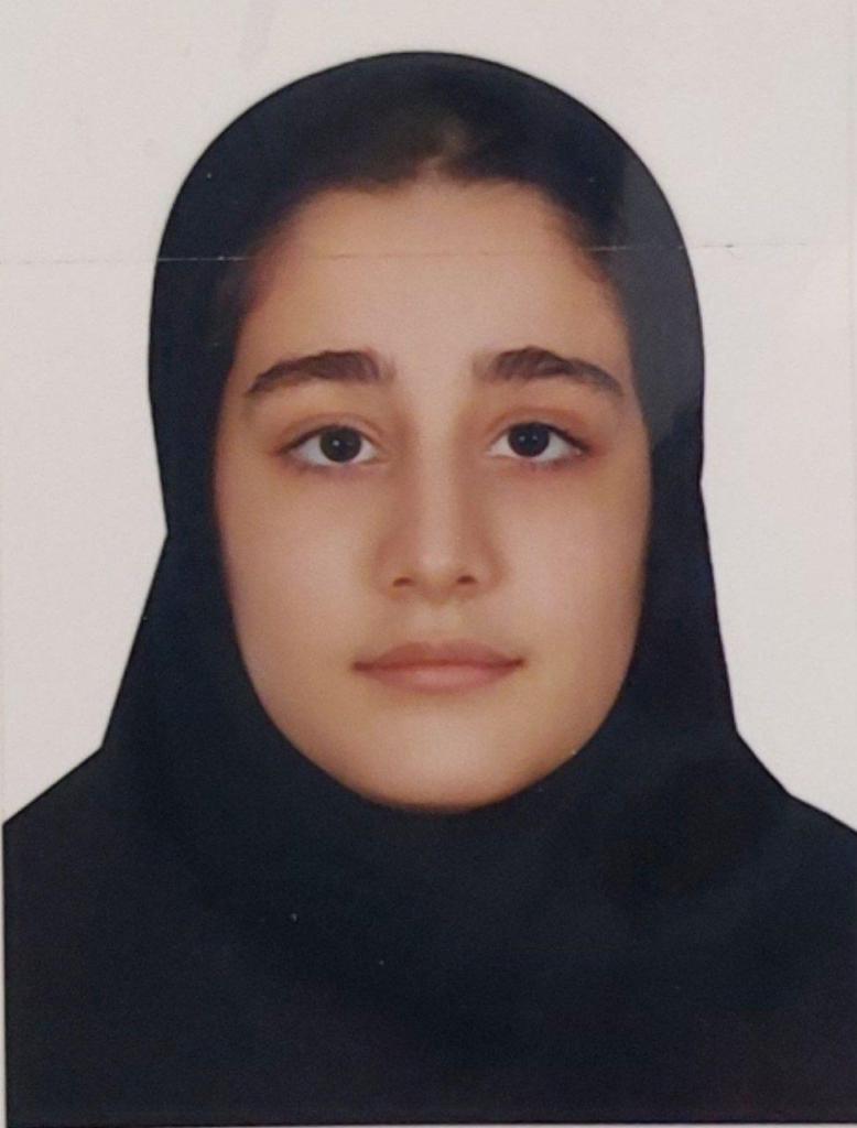 گفتگو با  اسرا محمدی پایه نهم  قهرمان پاییز  از سنندج