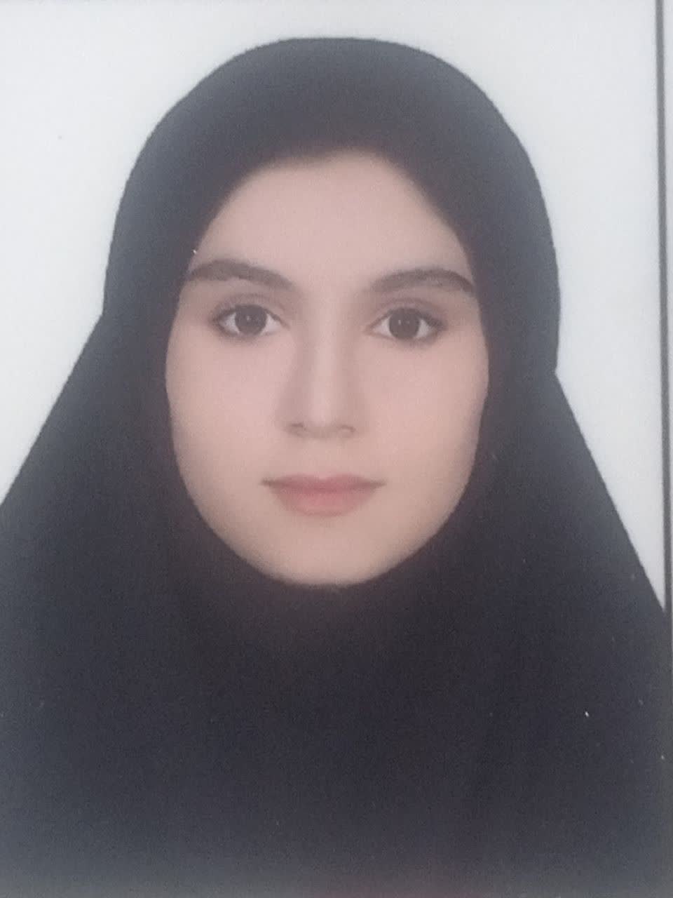 گفتگو با نسا طاهری نعمت پایه یازدهم تجربی از همدان یک