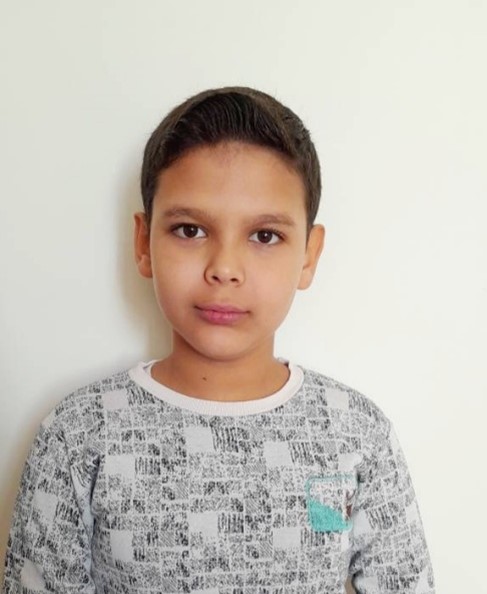 مصاحبه با دانش اموز امیر علی محمدی مقطع پنجم دبستان از تبریز