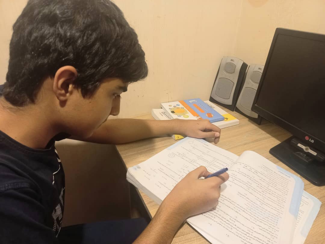 مصاحبه با رادین واصل؛ دانش‌آموز پایه نهم از شیراز