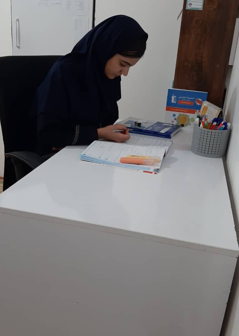 مصاحبه با نازنین‌زهرا روان؛ دانش‌آموز پایه هشتم از شیراز