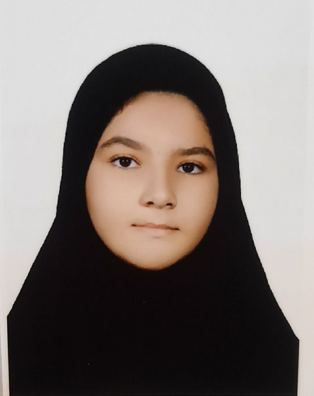 گفتگو با گیتا چهاردولی پایه نهم دانش آموز برتر از همدان یک