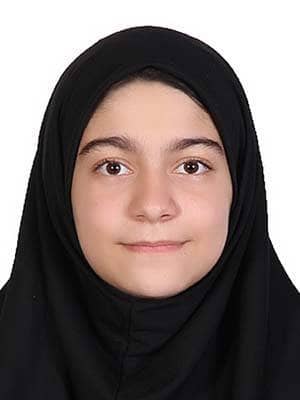 مصاحبه با روژا لیاقت؛ دانش‌آموز پایه نهم از شیراز