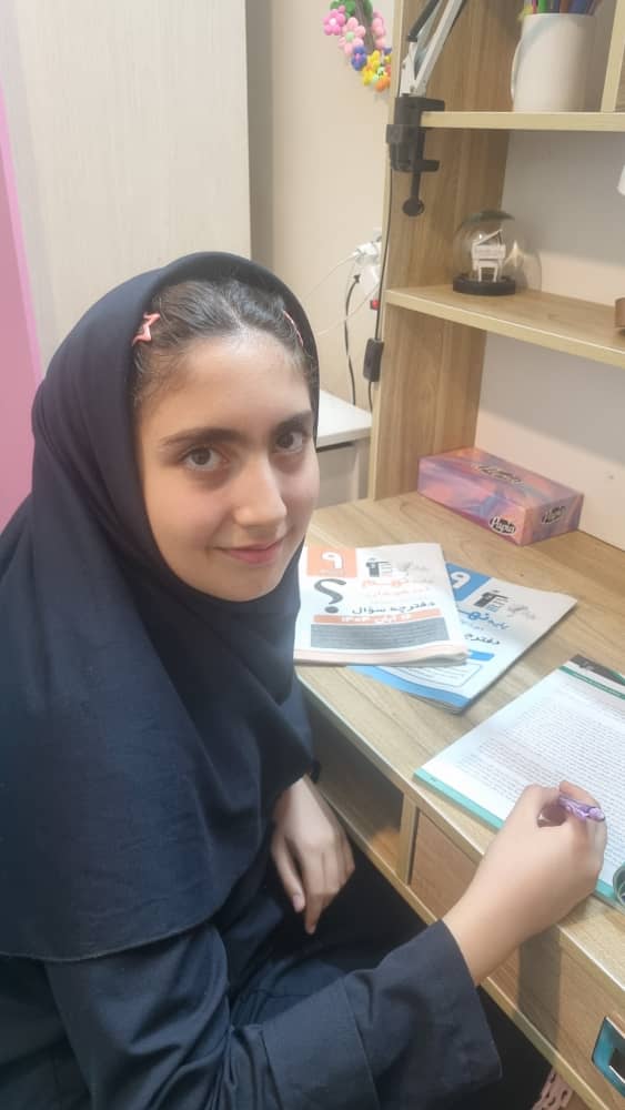 مصاحبه با درسا اسلامی‌مذهب؛ دانش‌آموز پایه نهم از شیراز