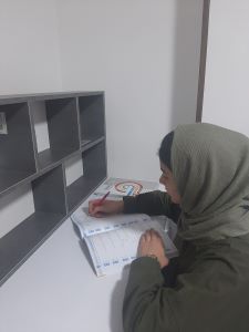 زهرا حسین میرزایی قهرمان تابستان از شهرکرد