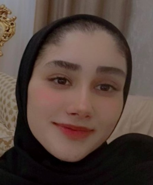 مصاحبه با محدثه محمدی   دانش آموز  دوازدهم تجربی از  تبریز