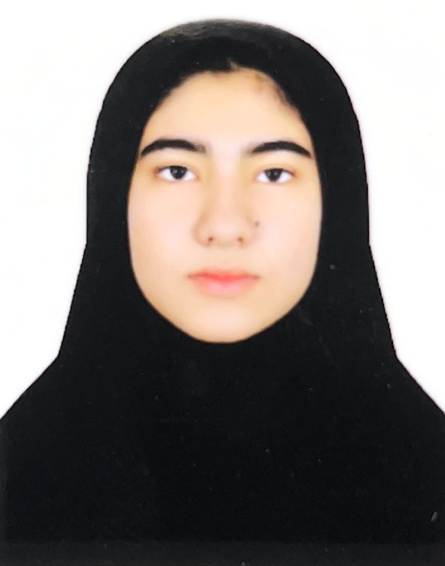 گفت وگو با پانیذپورجعفرابادی  دانش آموز باشگاه پانصدتایی ازسیرجان